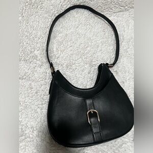Chic Black Leather Shoulder Bag